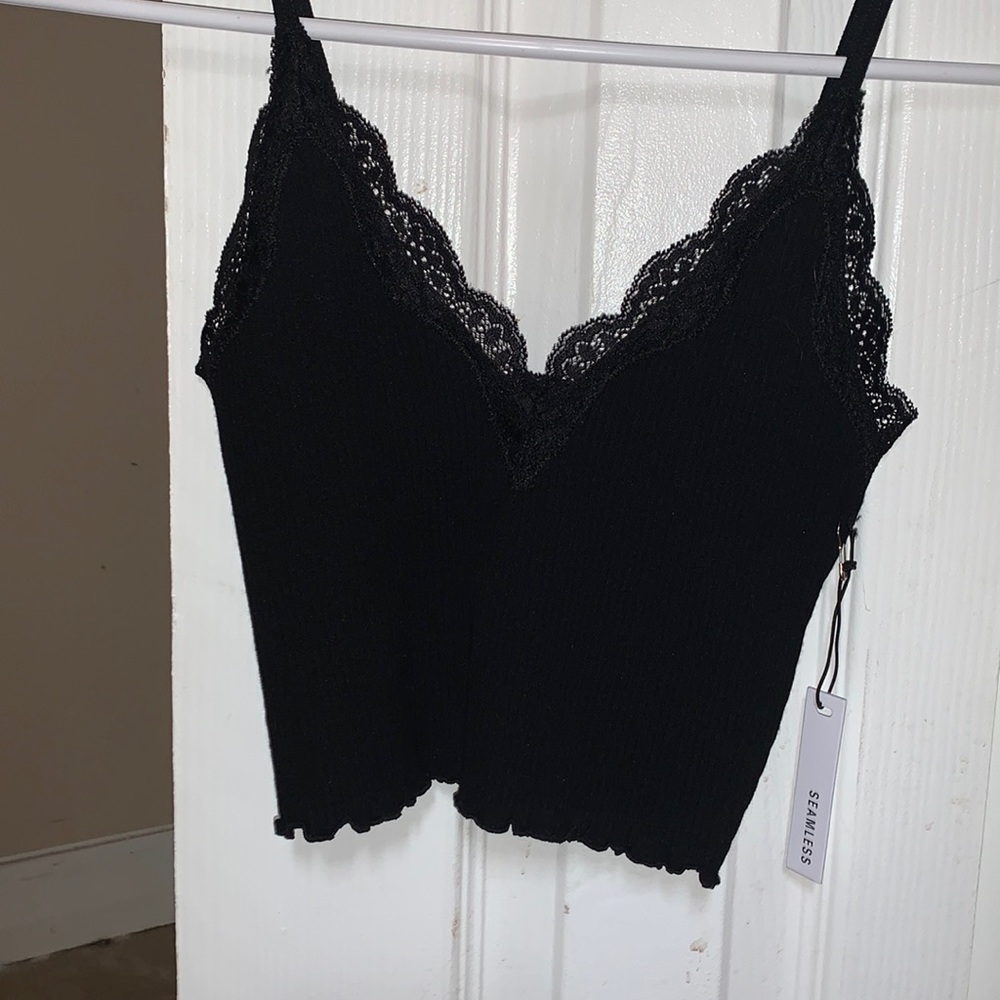 Black tank top lightweight size XS in women’s s very stretchy